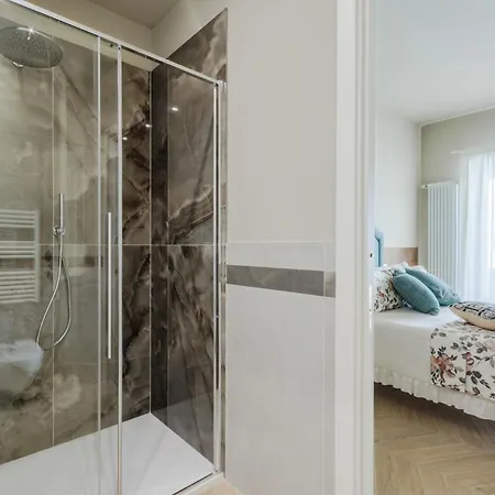 Pinoli Modern With Elevator And Balcony *