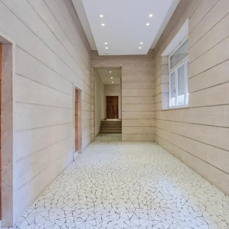 Pinoli Modern With Elevator And Balcony Daire