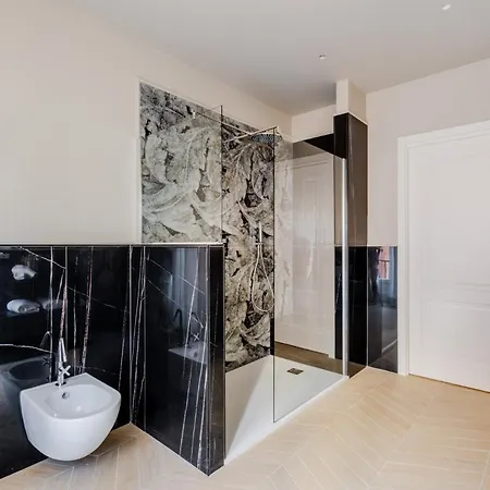 Pinoli Modern With Elevator And Balcony Daire *