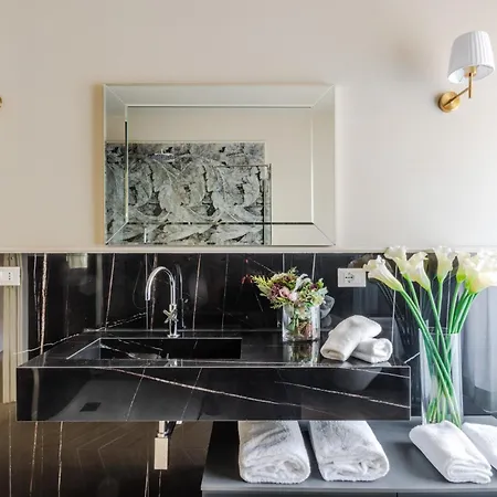 Pinoli Modern With Elevator And Balcony