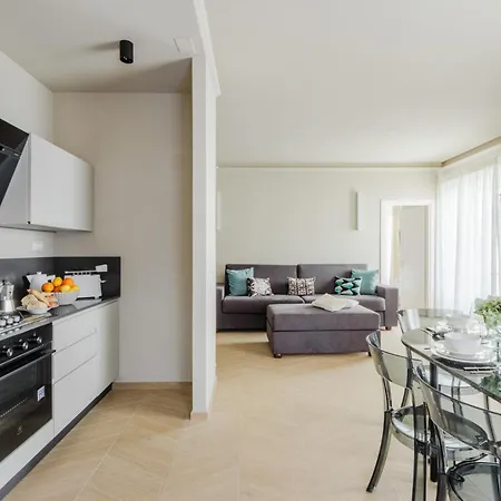 Pinoli Modern With Elevator And Balcony Daire