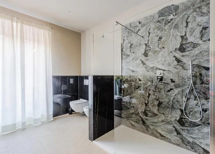 Pinoli Modern With Elevator And Balcony *