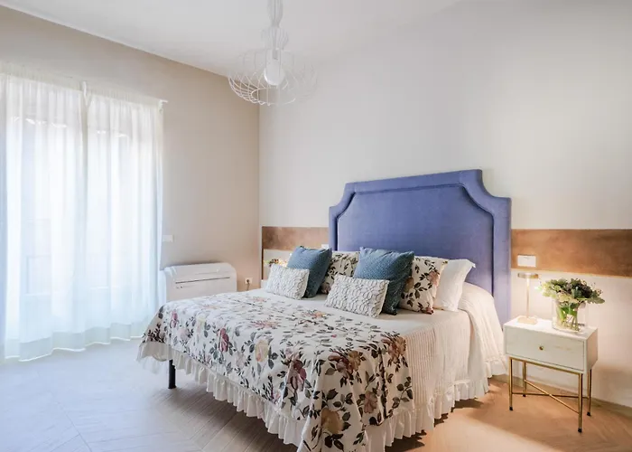 Pinoli Modern With Elevator And Balcony 아파트 *