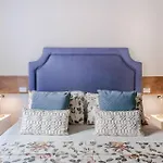 Pinoli Modern With Elevator And Balcony Lejlighed