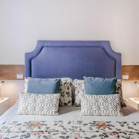Pinoli Modern With Elevator And Balcony Apartment