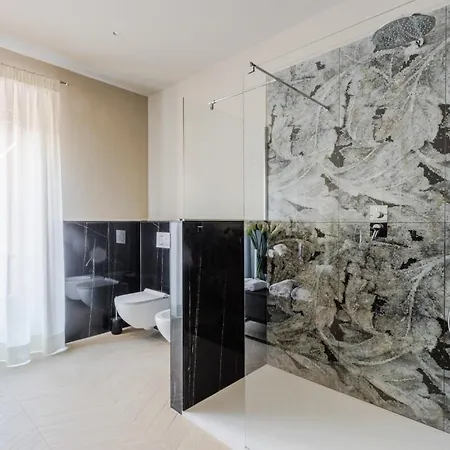 Pinoli Modern With Elevator And Balcony *